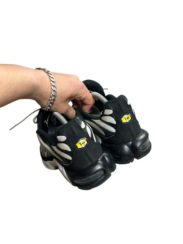 Nike air max plus tn white black