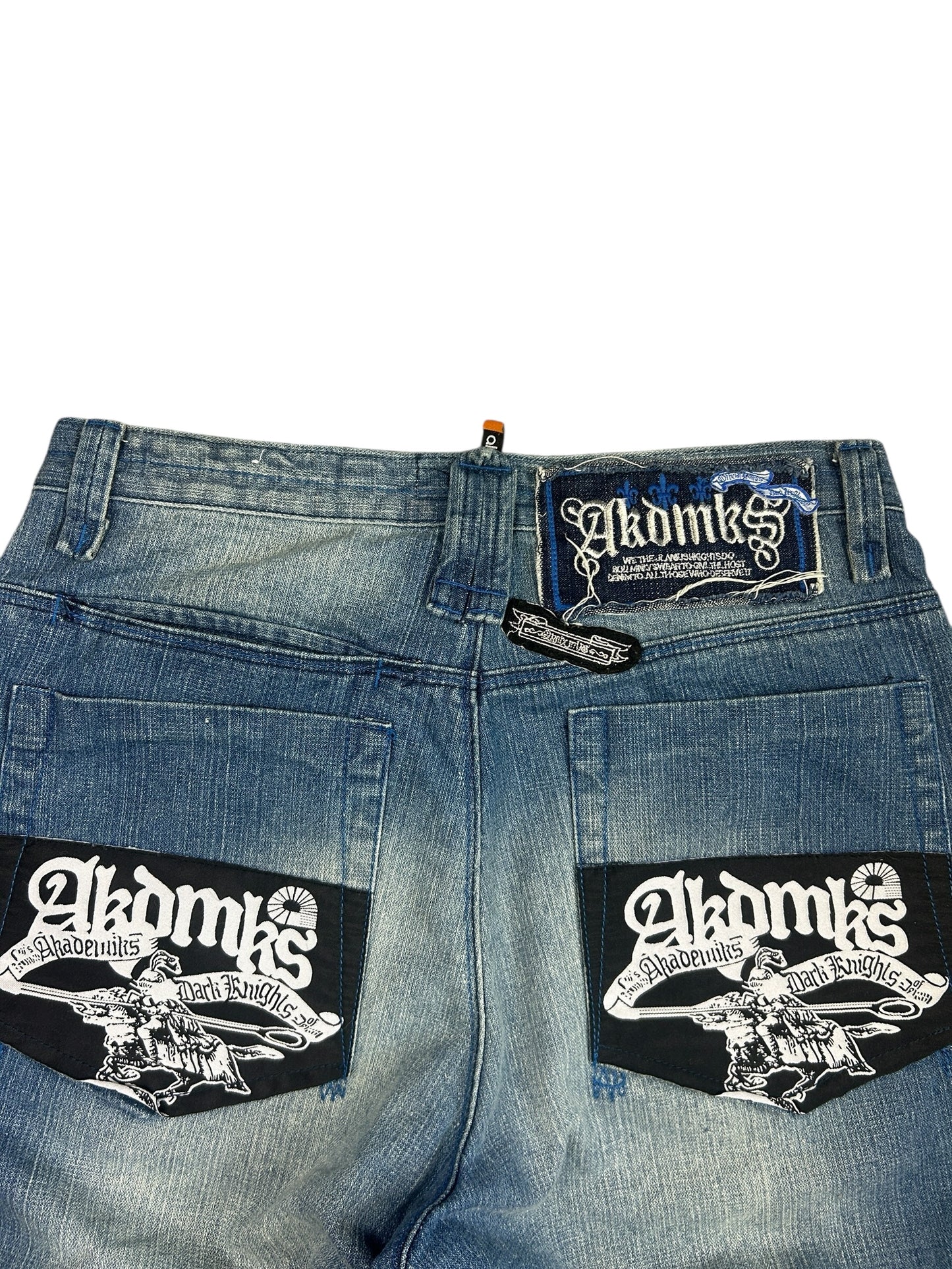 Early 2000s Akademiks baggy jorts
