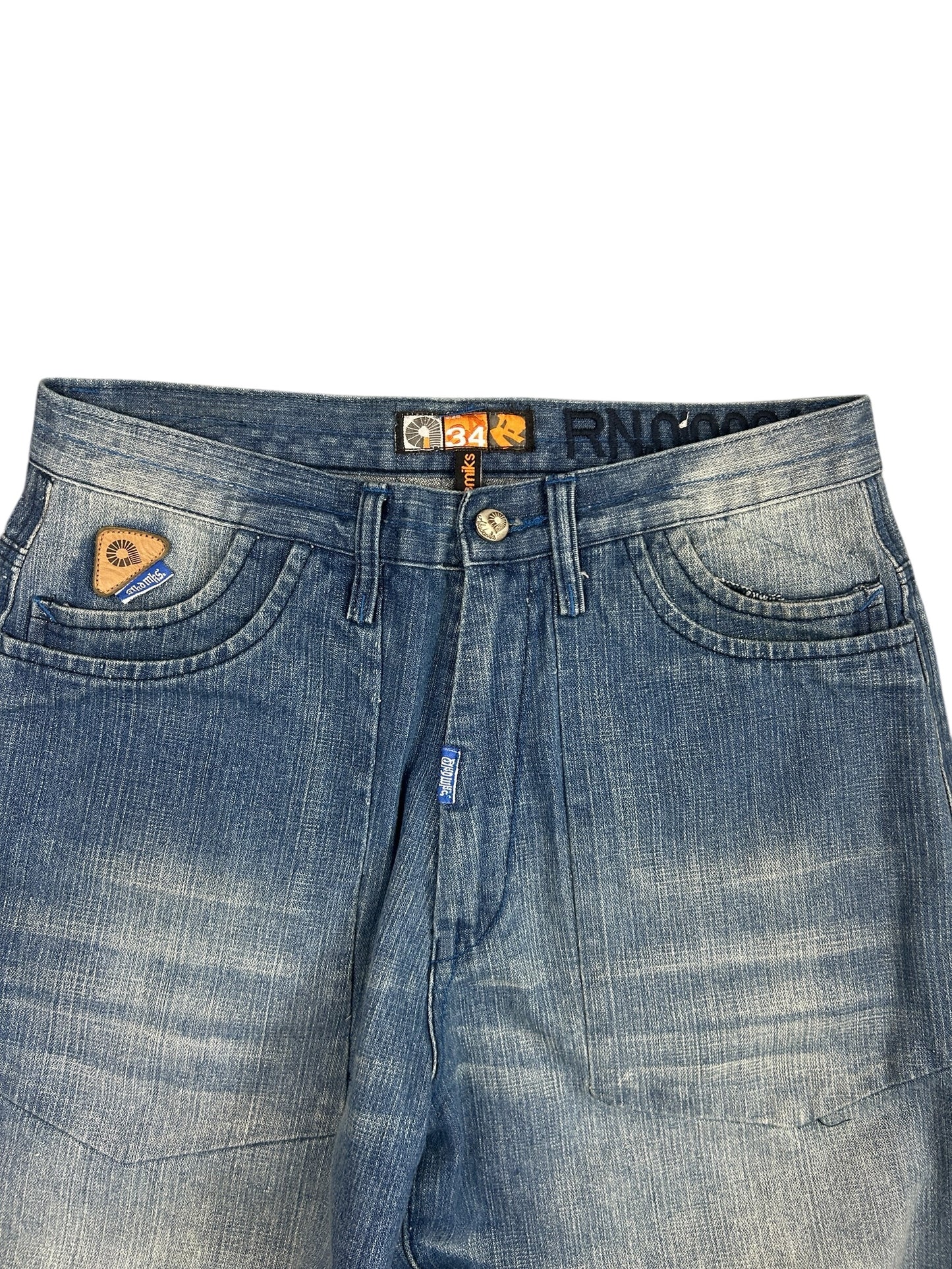 Early 2000s Akademiks baggy jorts