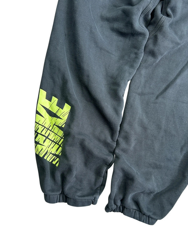 Early 2000s Baggy Nike joggers