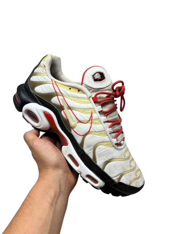 Nike air max plus TN white red